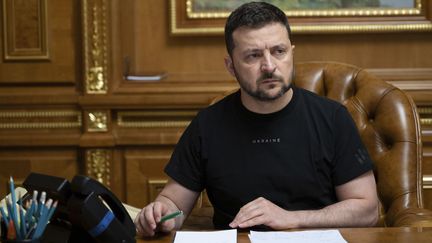 Guerre en Ukraine - Six ans après son élection, l’étoile du président Volodymyr Zelensky pâlit