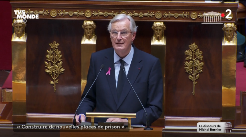 Michel Barnier devant l'assemblée nationale française le 1er octobre 2024