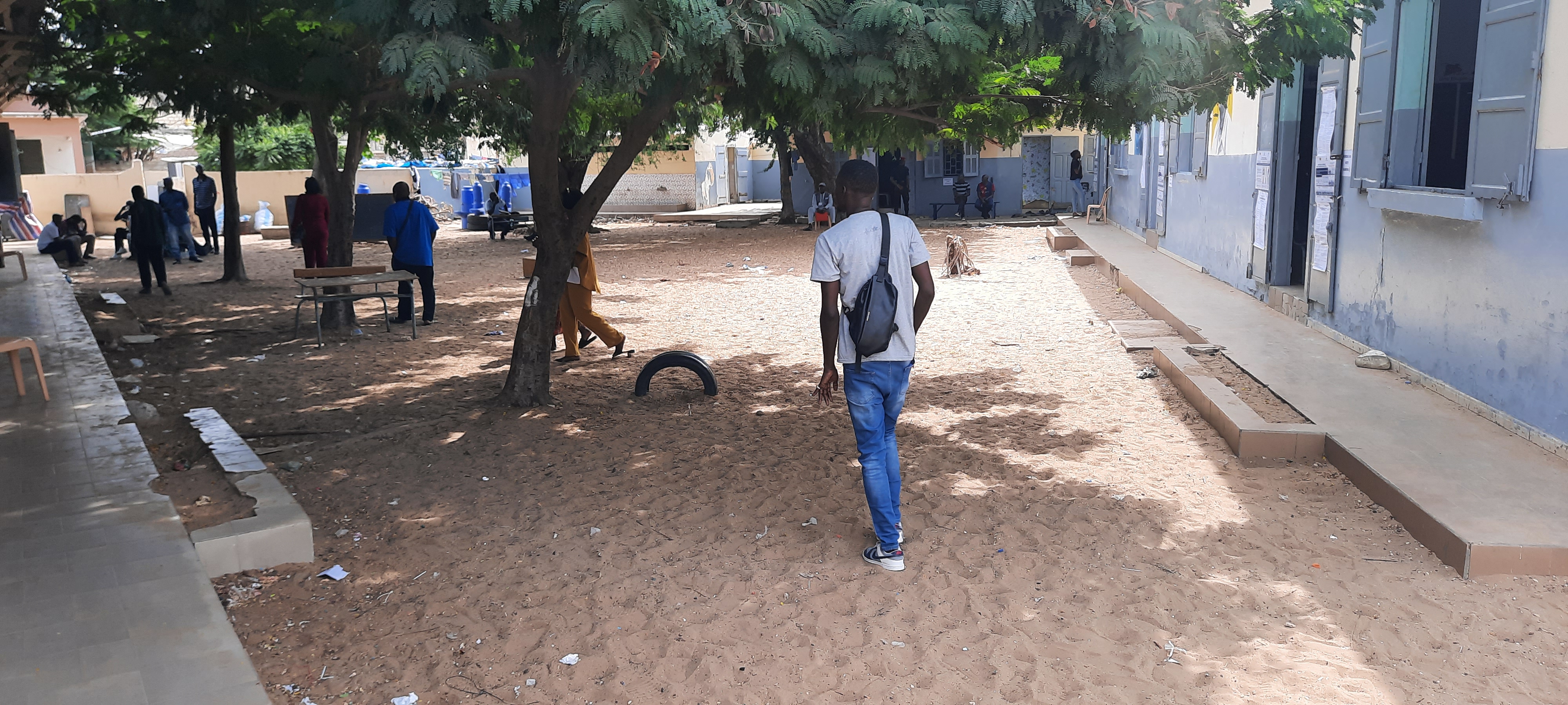 Le centre de vote Adja Warath Diène de Gueule Tapée. Une faible affluence des électeurs vers 11h30 ce 17 novembre 2024