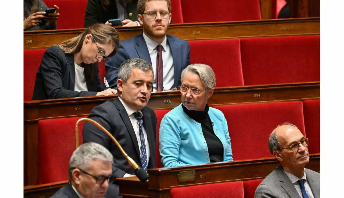 Bayrou vante un gouvernement "d'expérience", avec le retour de Borne, Valls et Darmanin