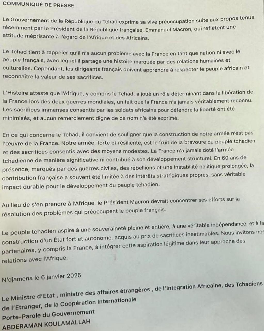 Le Tchad dénonce l'attitude et le discours méprisants de Macron contre l'Afrique et les Africains