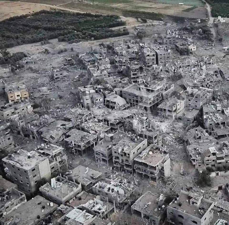 Gaza en ruines du fait des bombardements israéliens qui perdurent depuis 15 mois.