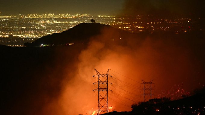 Los Angeles - Les incendies s’étendent, le bilan grimpe à 16 morts