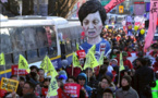 Manifestation de joie à Séoul après la destitution de Park