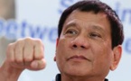 RODRIGO DUTERTE : « Si vous êtes corrompus, j’irai vous chercher en hélicoptère et vous jetterai dans le vide »