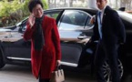 Carrie Lam espère une "transition en douceur" à Hong Kong