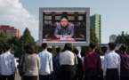 Pyongyang, 15H00: le silence de la foule face à la télévision officielle