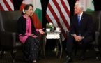 Les violences contre les Rohingyas sont "inexcusables", dit Pence à Aung San Suu Kyi