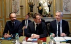 "Gilets jaunes" : après ses mesures sociales, Macron obtient l'aide des banques