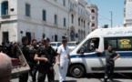 Le président tunisien hospitalisé dans un état critique, double attentat à Tunis