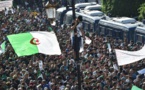 Marée humaine à Alger pour une "nouvelle Révolution"
