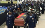 Angola - Hommage à l'ex-président dos Santos, en pleine contestation électorale