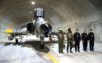 L’Iran dévoile une première base souterraine pour avions de chasse