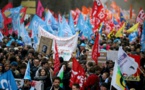 Retraites: la porte de Macron fermée aux syndicats, vote attendu sur les 64 ans au Sénat