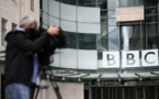 La BBC discute avec la police après des accusations à caractère pornographique contre un présentateur