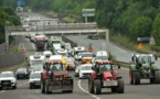 Les frontières entre la France et l'Espagne bloquées par une manifestation d'agriculteurs