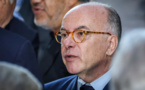 Premier ministre: Macron rencontrera Bernard Cazeneuve lundi matin