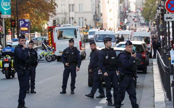 Le parquet antiterroriste prend la main sur l'enquête à la préfecture