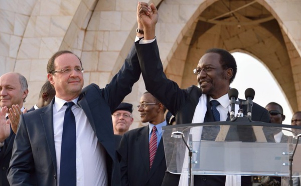 Retrait de la France au Mali - "Je me serais désengagé plus tôt", affirme François Hollande