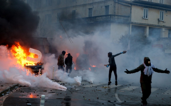 Emeutes, autonomie, campagne électorale... Que se passe-t-il en Corse ?