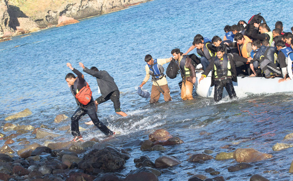 Royaume-Uni : près de 37.000 arrivées clandestines de migrants par la Manche en 2024